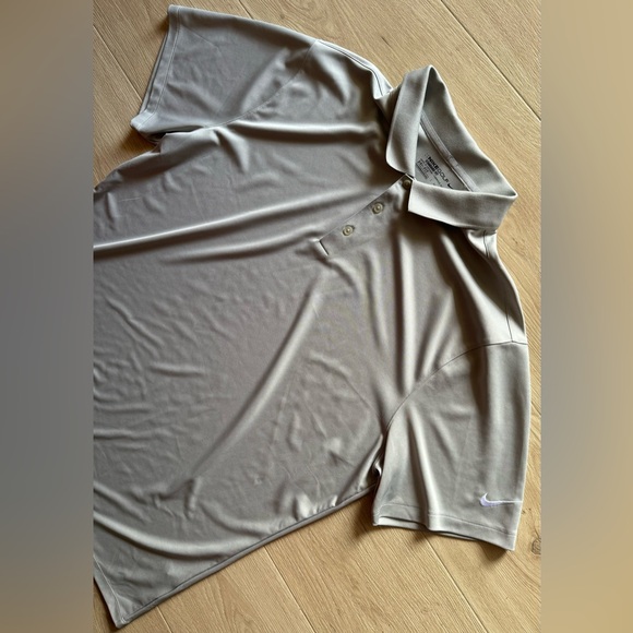 Nike golf collard shirt - Picture 6 of 6